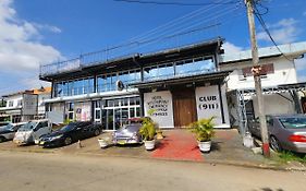 Hotel Bar Restaurant Emergency 911 Sto Lk Group